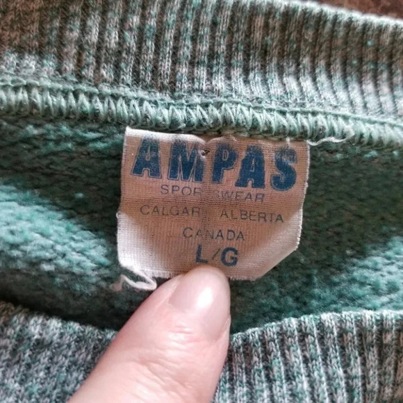 Women's Green Graphic Sweater - Picture 5 of 10